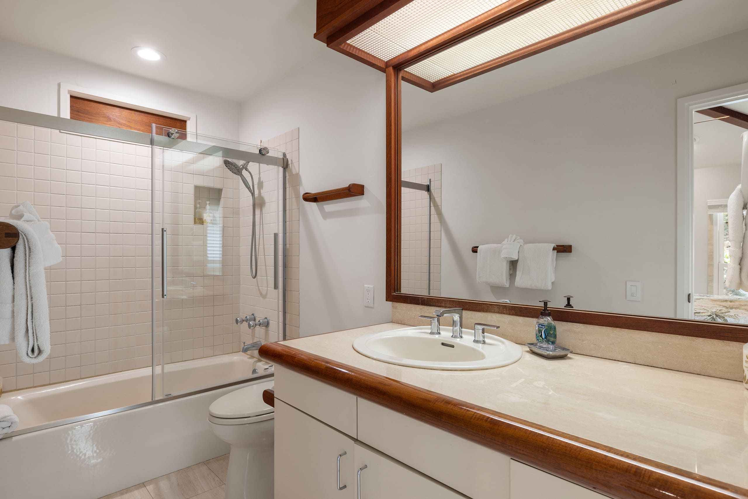 Home in Waimea · ★4.57 · 5 bedrooms · 7 beds · 5 baths - Image 36