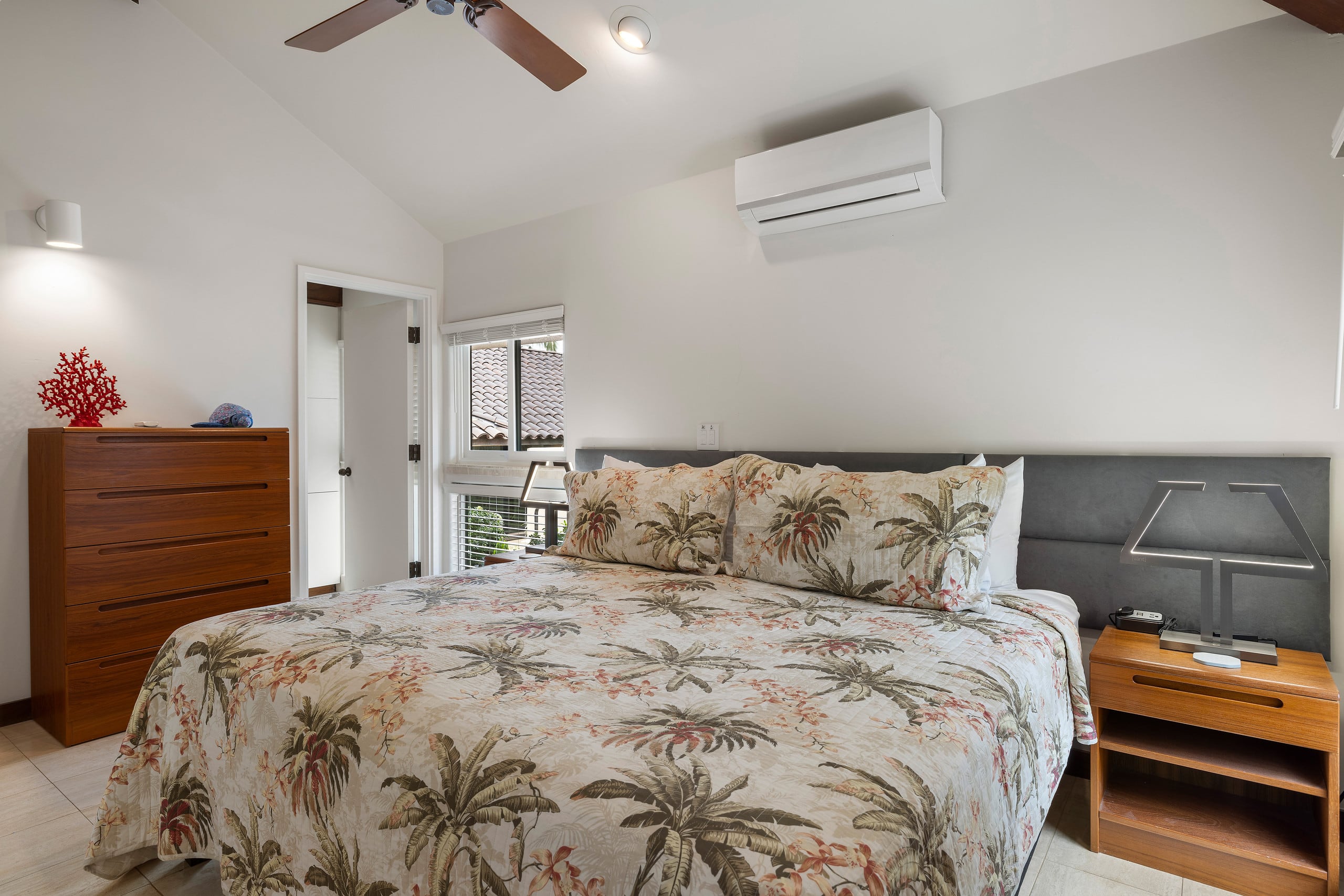 Home in Waimea · ★4.57 · 5 bedrooms · 7 beds · 5 baths - Image 23