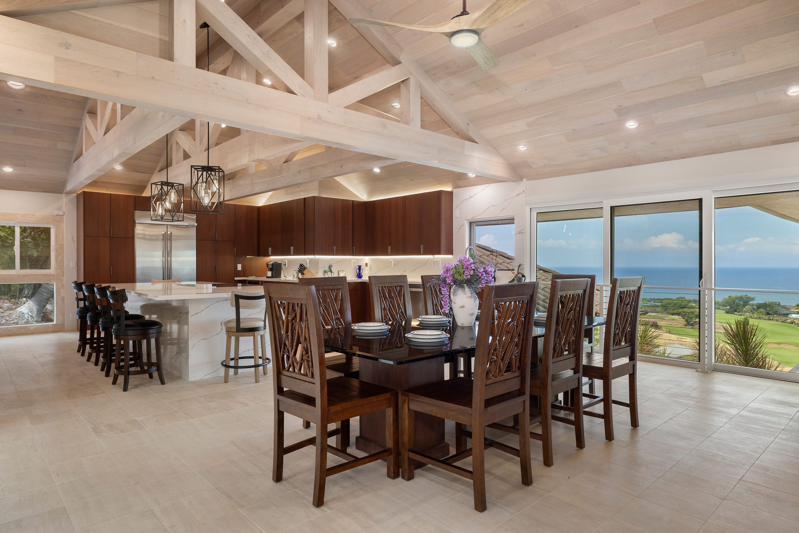 Home in Waimea · ★4.57 · 5 bedrooms · 7 beds · 5 baths - Image 4