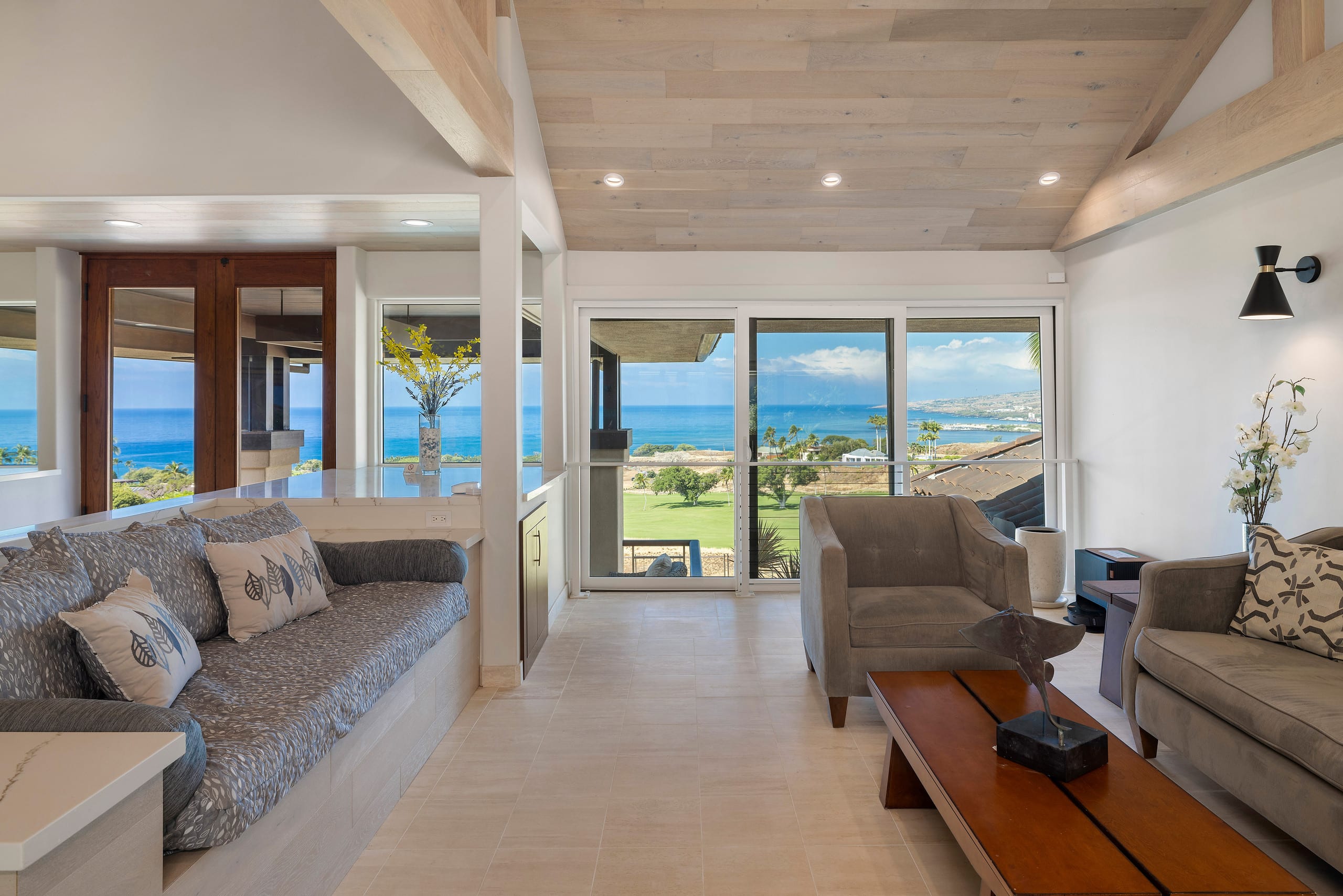 Home in Waimea · ★4.57 · 5 bedrooms · 7 beds · 5 baths - Image 10