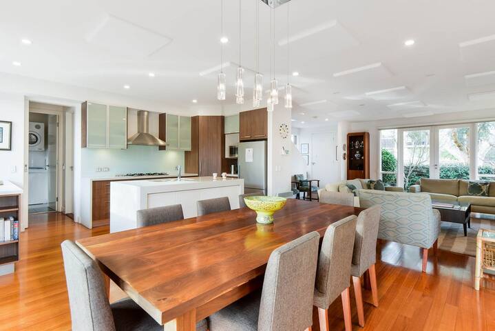 Maple on Kent gallery image 3