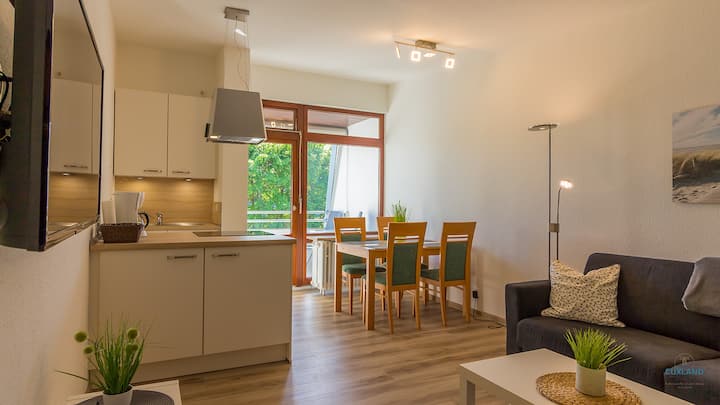 House, eat, apartment 12