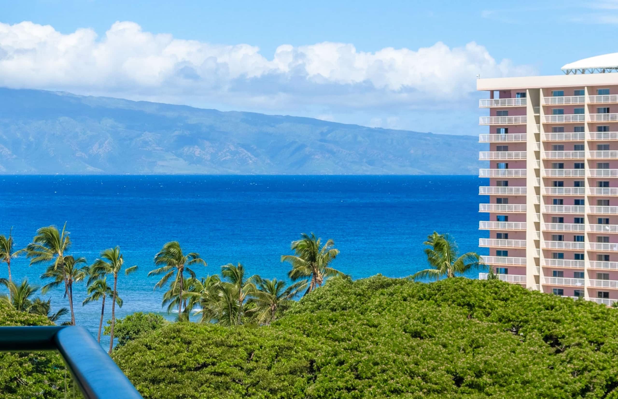 Condo in Lahaina · ★5.0 · 2 bedrooms · 3 beds · 2 baths - Image 1