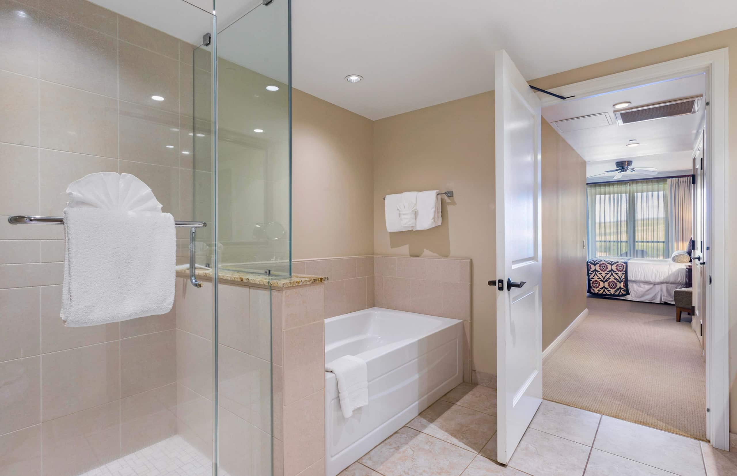 Condo in Lahaina · ★5.0 · 2 bedrooms · 3 beds · 2 baths - Image 22
