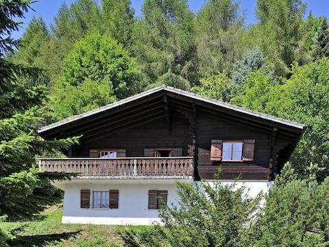 Chalet le Chamois by Interhome
