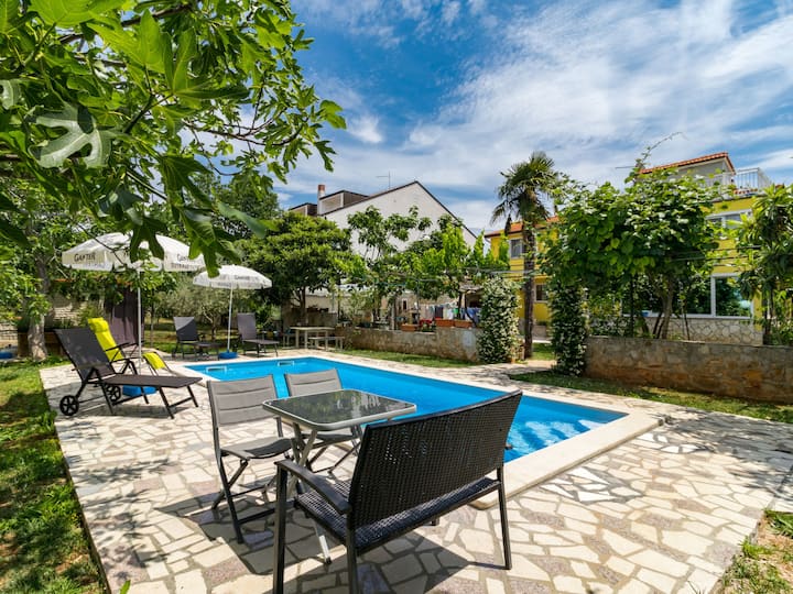 Villa Sandra By Interhome - Fažana