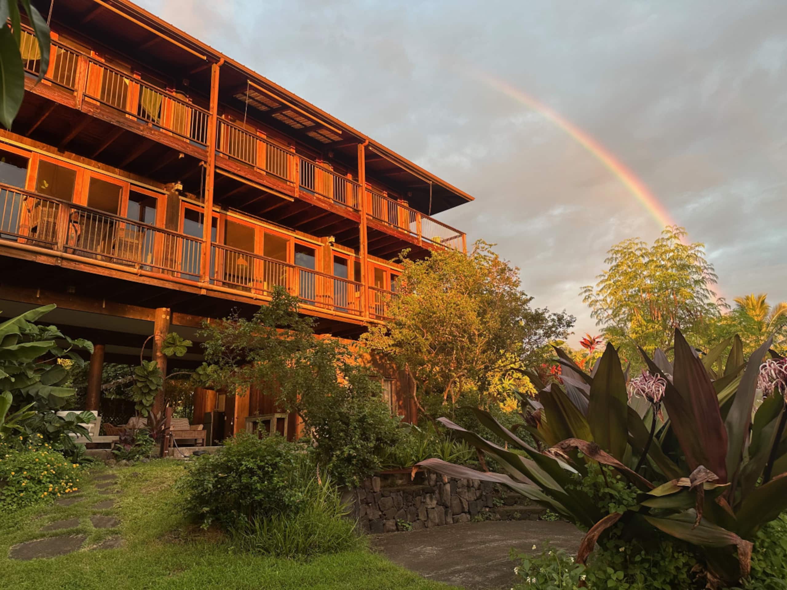 Home in Captain Cook · ★4.96 · 2 bedrooms · 2 beds · 1.5 baths - Photo 42