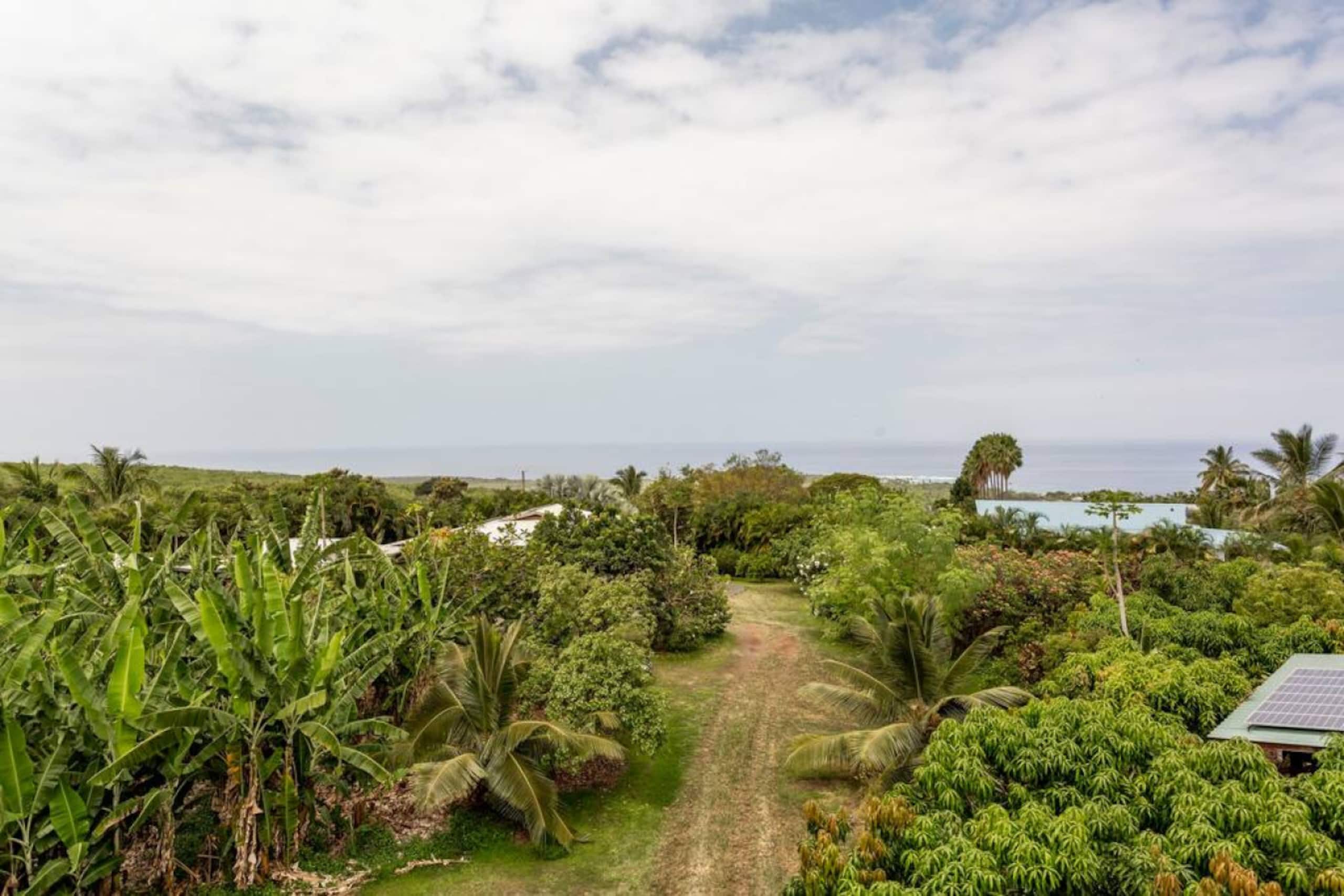 Home in Captain Cook · ★4.96 · 2 bedrooms · 2 beds · 1.5 baths - Photo 45