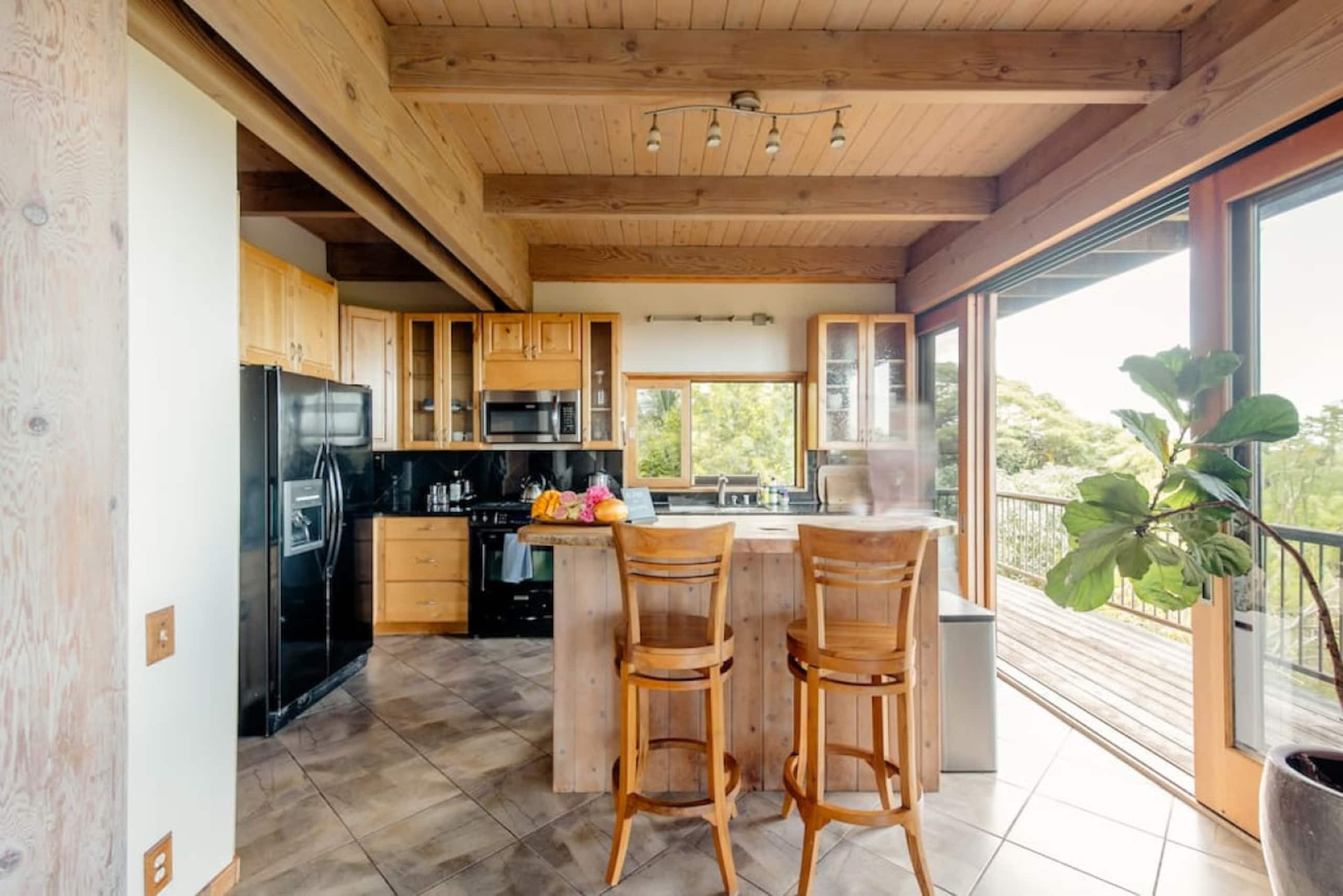 Home in Captain Cook · ★4.96 · 2 bedrooms · 2 beds · 1.5 baths - Photo 6