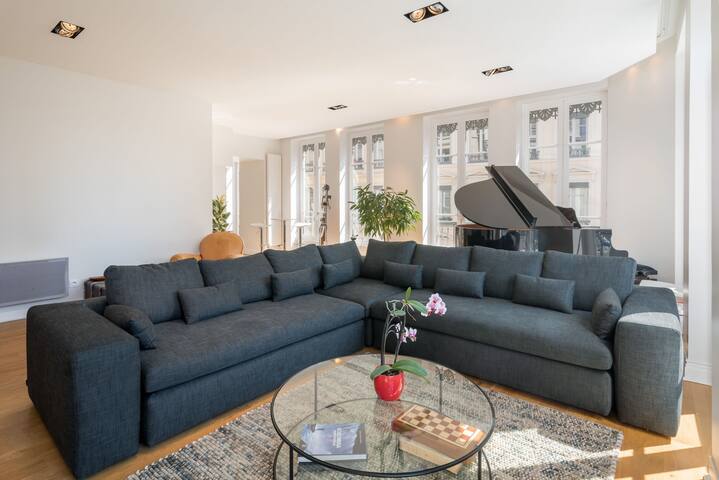 Le Trompettiste – Newly refurbished flat gallery image 3