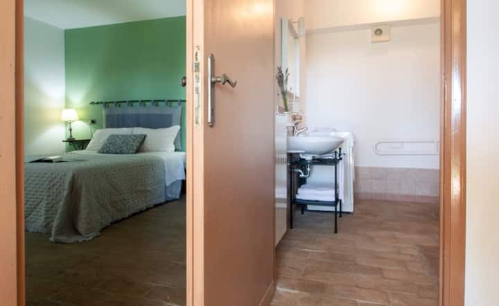 Casa Pietra ground floor double bedroom and bathroom