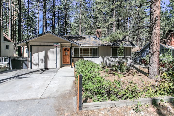Fireplace + Bbq + Near Slopes, Lake, & Village - Big Bear Lake, CA