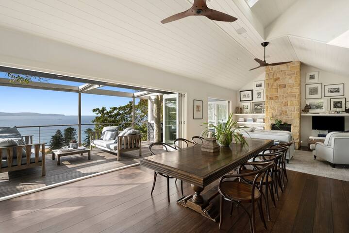 Freya by Palm Beach Holiday Rentals gallery image 2