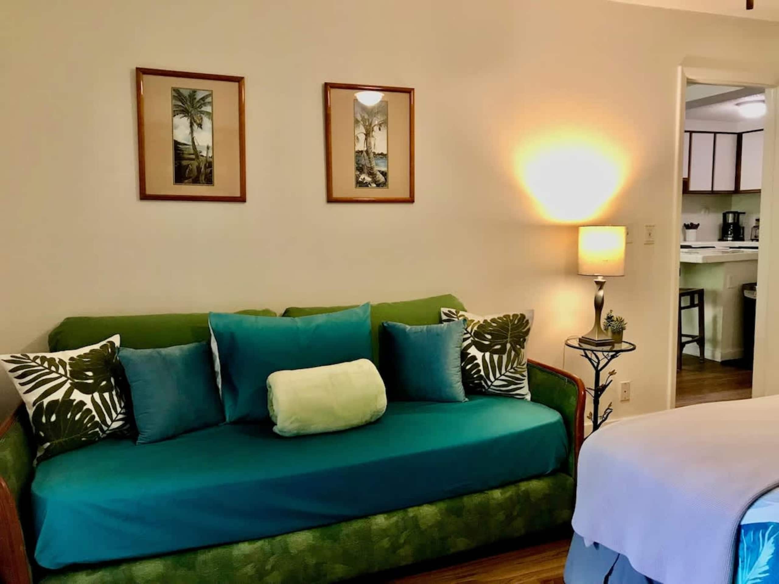 Condo in Kailua-Kona · ★4.79 · 2 bedrooms · 3 beds · 2 private baths - Image 20