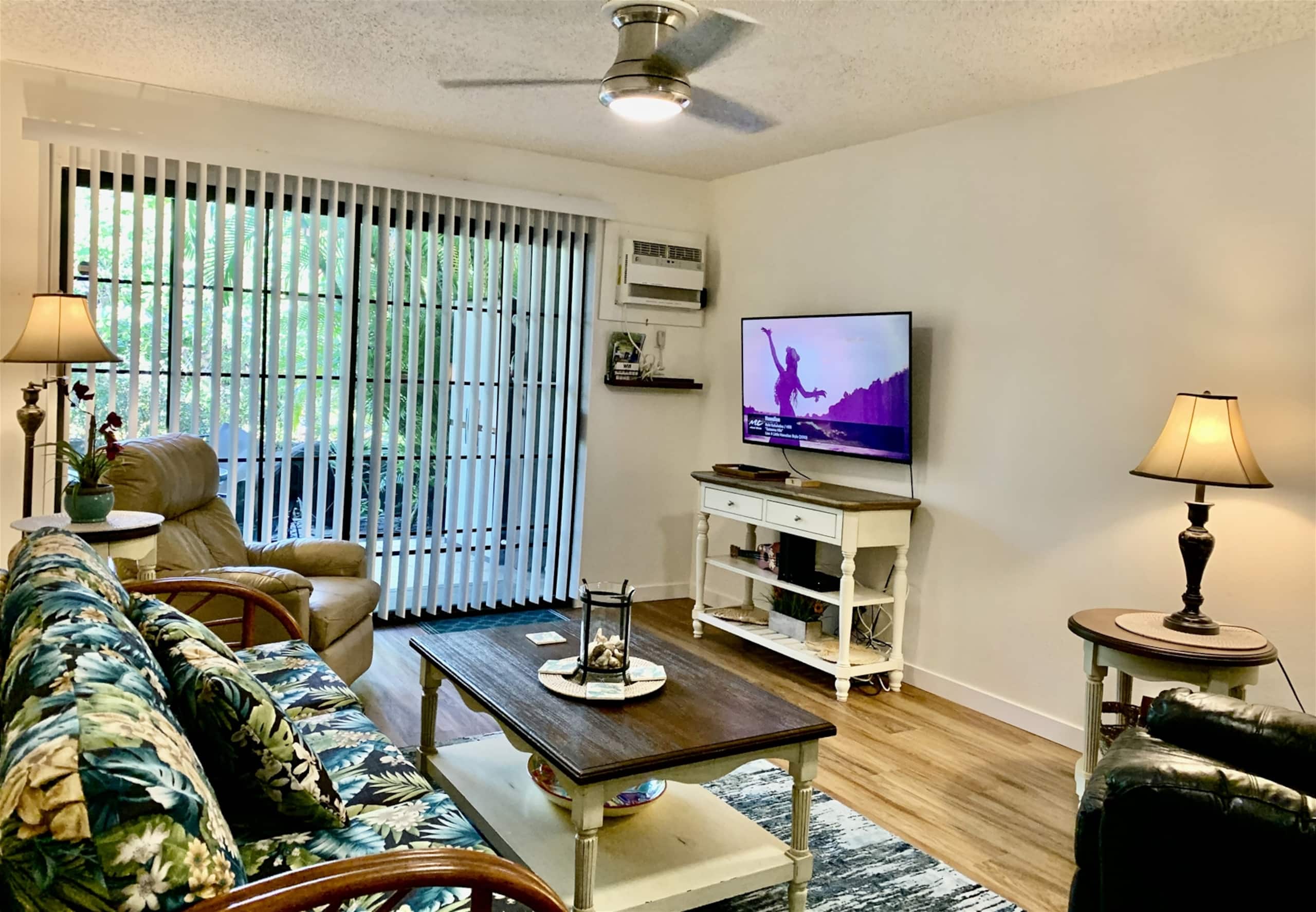 Condo in Kailua-Kona · ★4.79 · 2 bedrooms · 3 beds · 2 private baths - Image 2