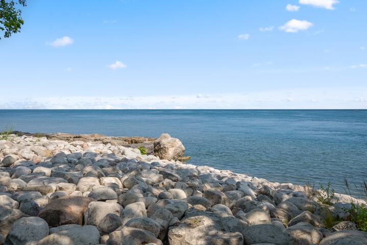 Niagara Holiday Rentals managed Airbnb listing 3