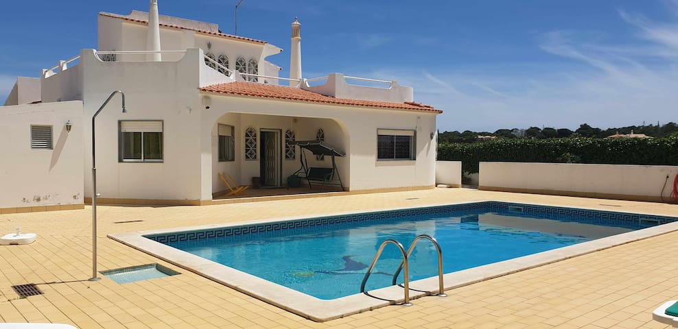 Sunny Deluxe managed Airbnb listing 3