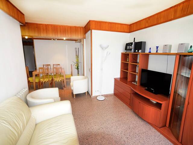 Girorooms Apartment in Platja d’Aro with terrace next to the beach – SHOPPING631 gallery image 3