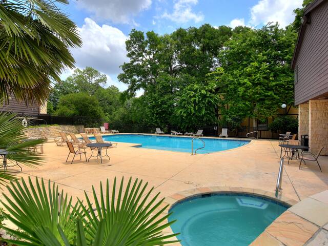 River City Resorts managed Airbnb listing 3