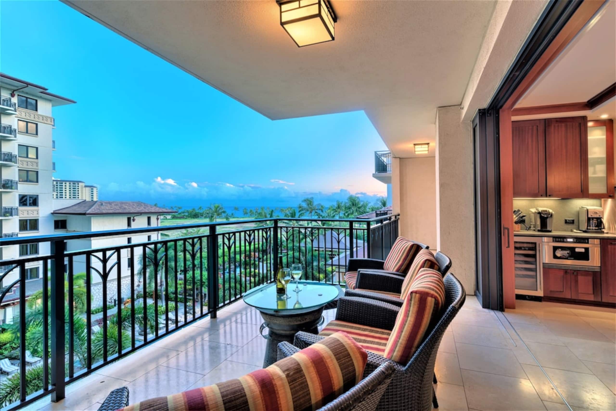 Villa in Honolulu County · ★4.86 · 3 bedrooms · 4 beds · 3 private baths - Image 3