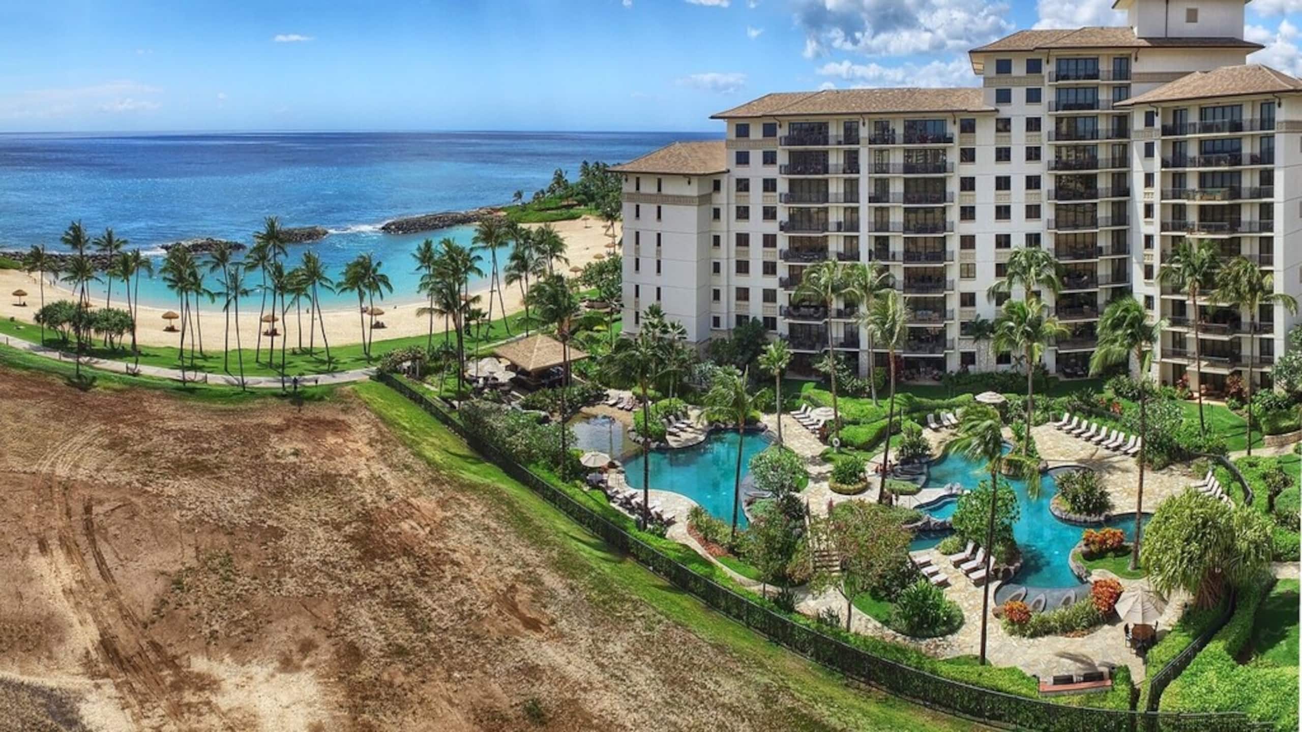 Villa in Honolulu County · ★4.86 · 3 bedrooms · 4 beds · 3 private baths - Image 32