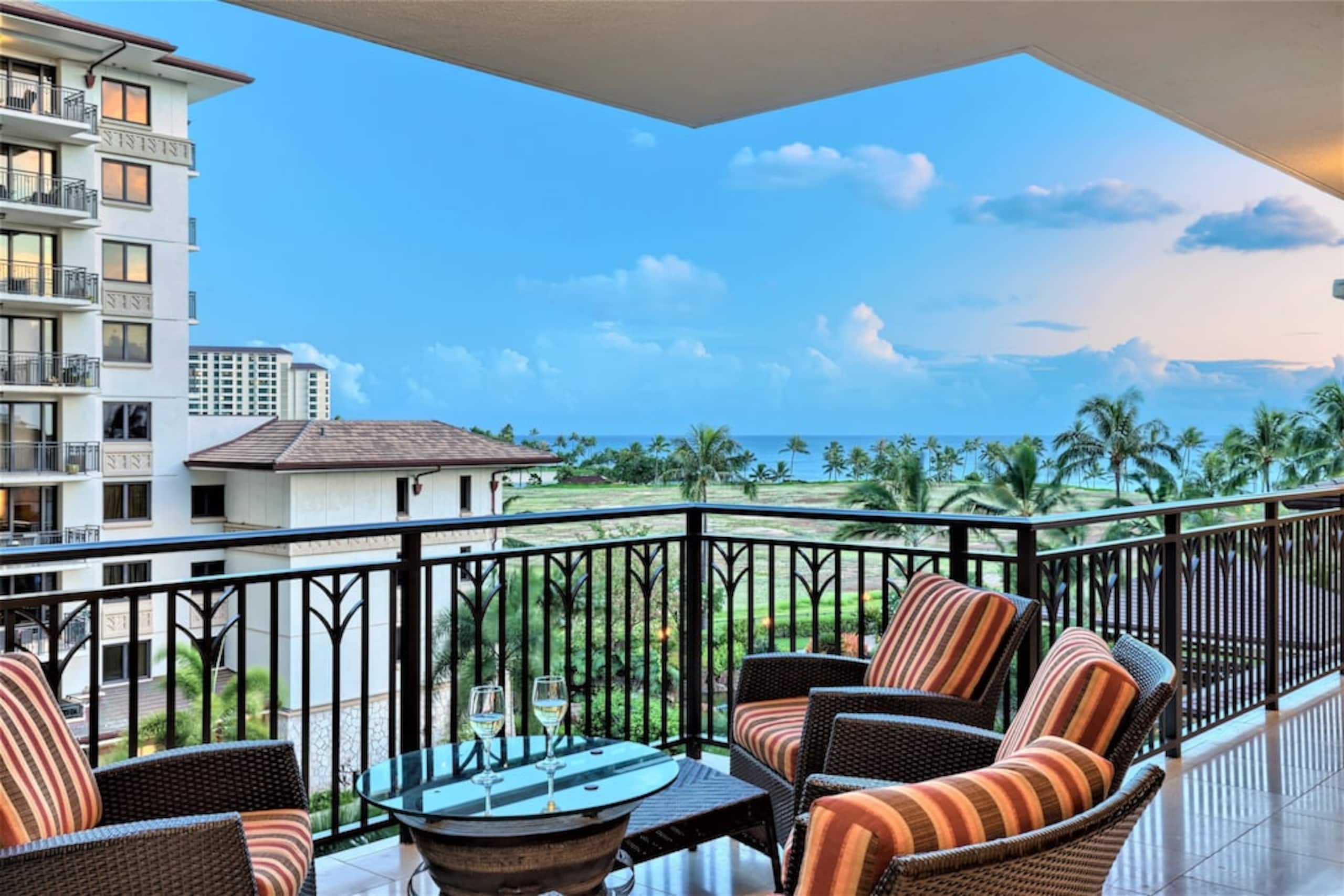 Villa in Honolulu County · ★4.86 · 3 bedrooms · 4 beds · 3 private baths - Image 2