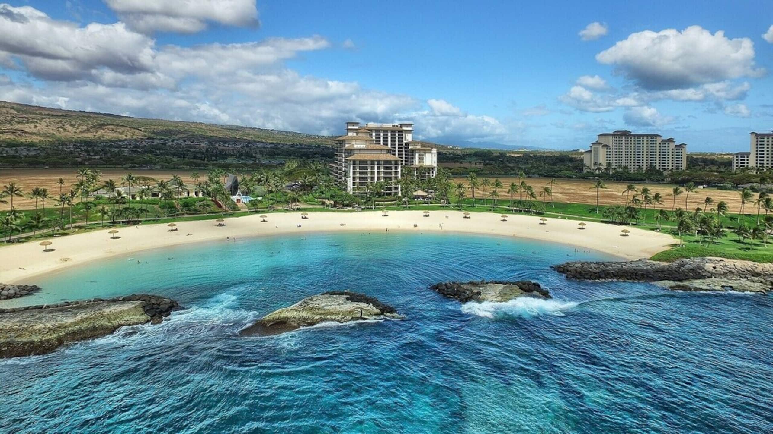 Villa in Honolulu County · ★4.86 · 3 bedrooms · 4 beds · 3 private baths - Image 25