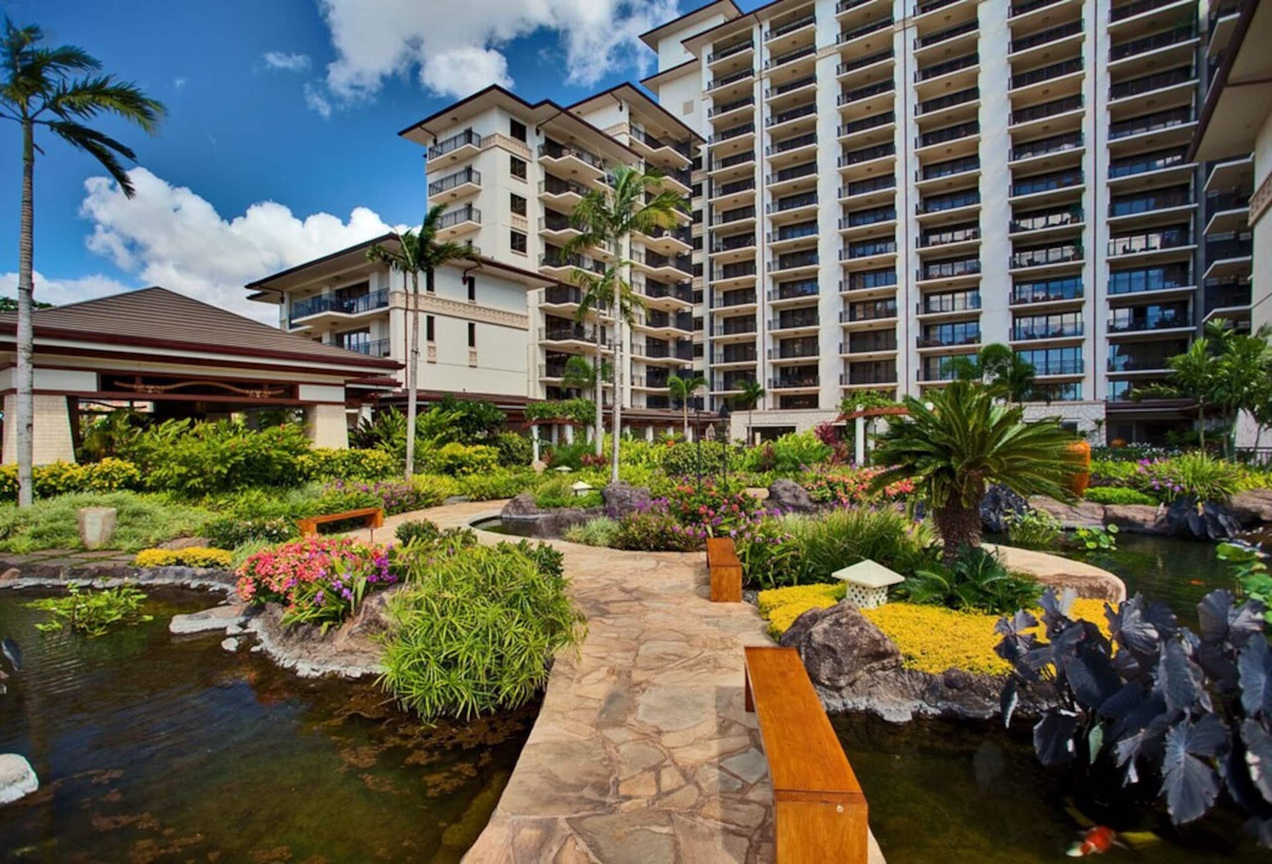 Villa in Honolulu County · ★4.86 · 3 bedrooms · 4 beds · 3 private baths - Image 13