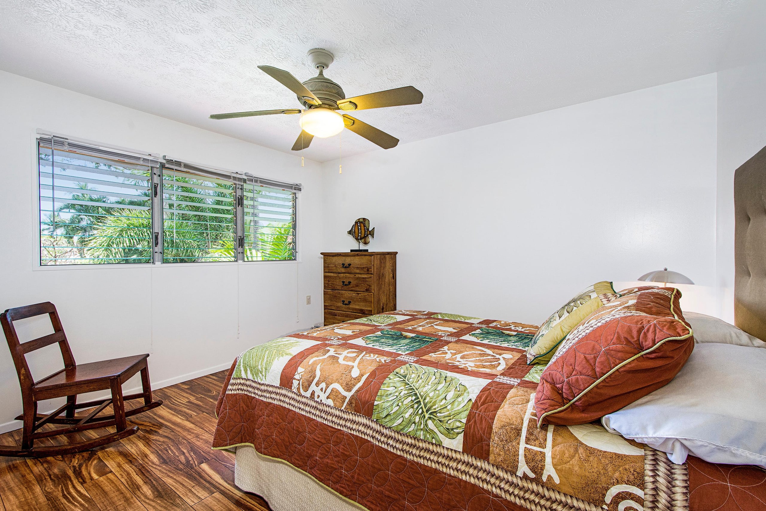 Condo in Kailua-Kona · ★4.51 · 3 bedrooms · 4 beds · 2 baths - Image 14