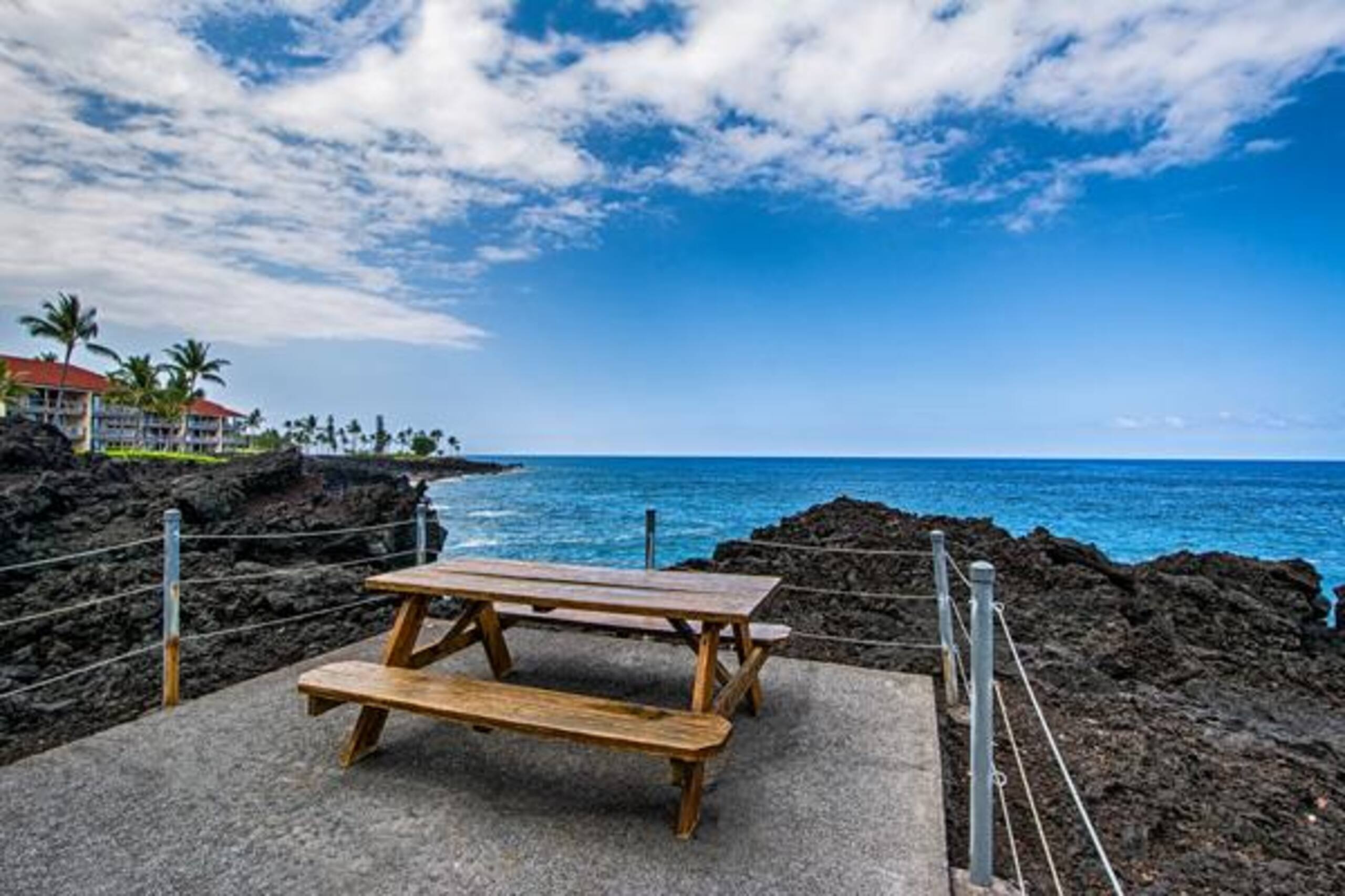 Condo in Kailua-Kona · ★4.74 · 2 bedrooms · 2 beds · 2 baths - Image 29