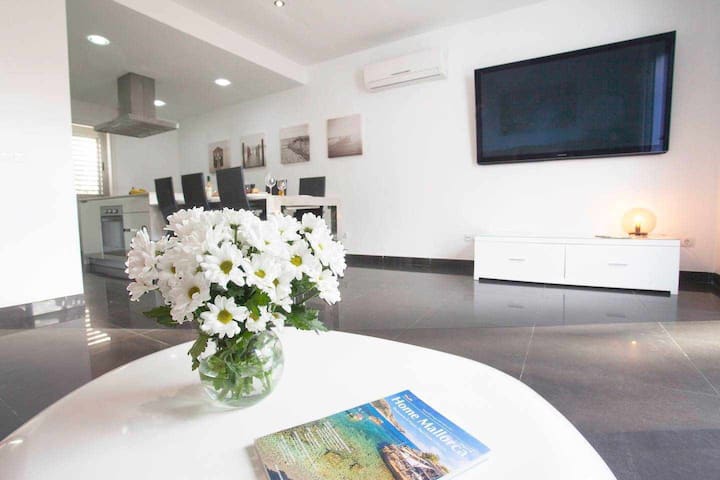 VillaSpa, close to the beach with private pool
