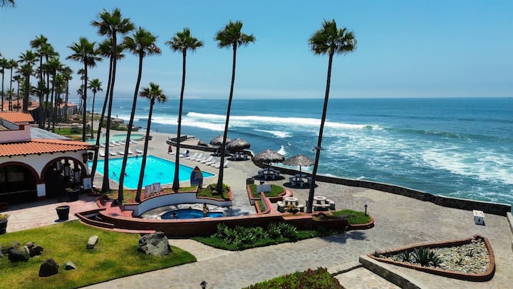 Surfboards/Kayaks/SUPs - Endless Summer Villa - Houses for Rent in