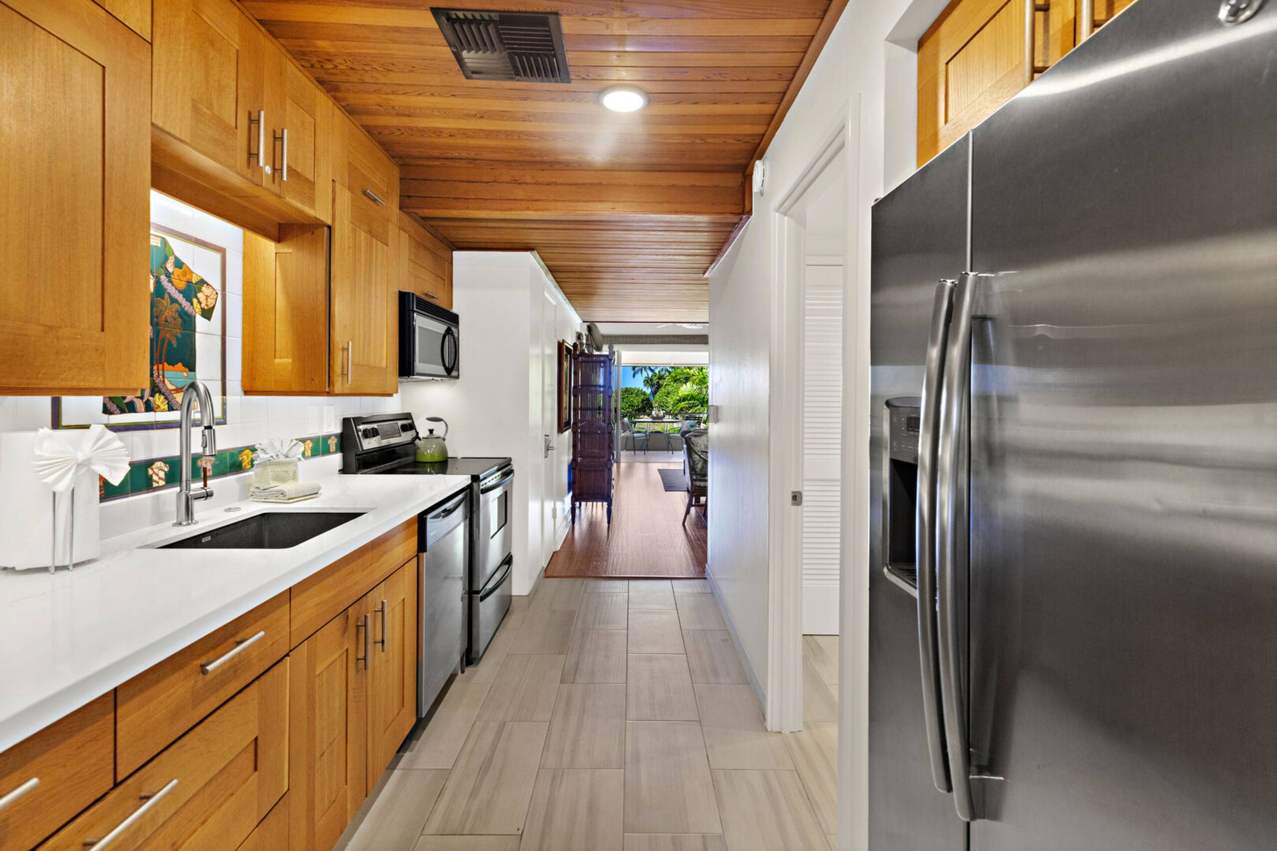 Condo in Lahaina · ★4.7 · 1 bedroom · 1 bed · 1.5 baths - Image 15