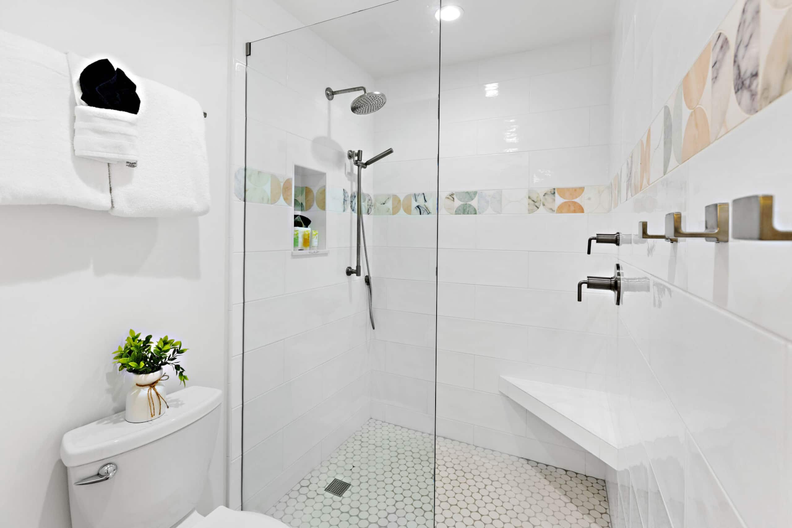Condo in Lahaina · ★4.7 · 1 bedroom · 1 bed · 1.5 baths - Image 18