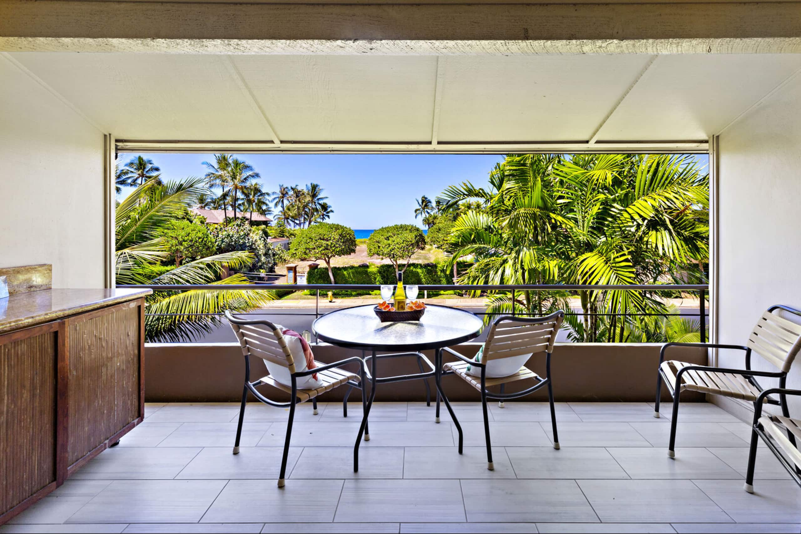 Condo in Lahaina · ★4.7 · 1 bedroom · 1 bed · 1.5 baths - Image 27