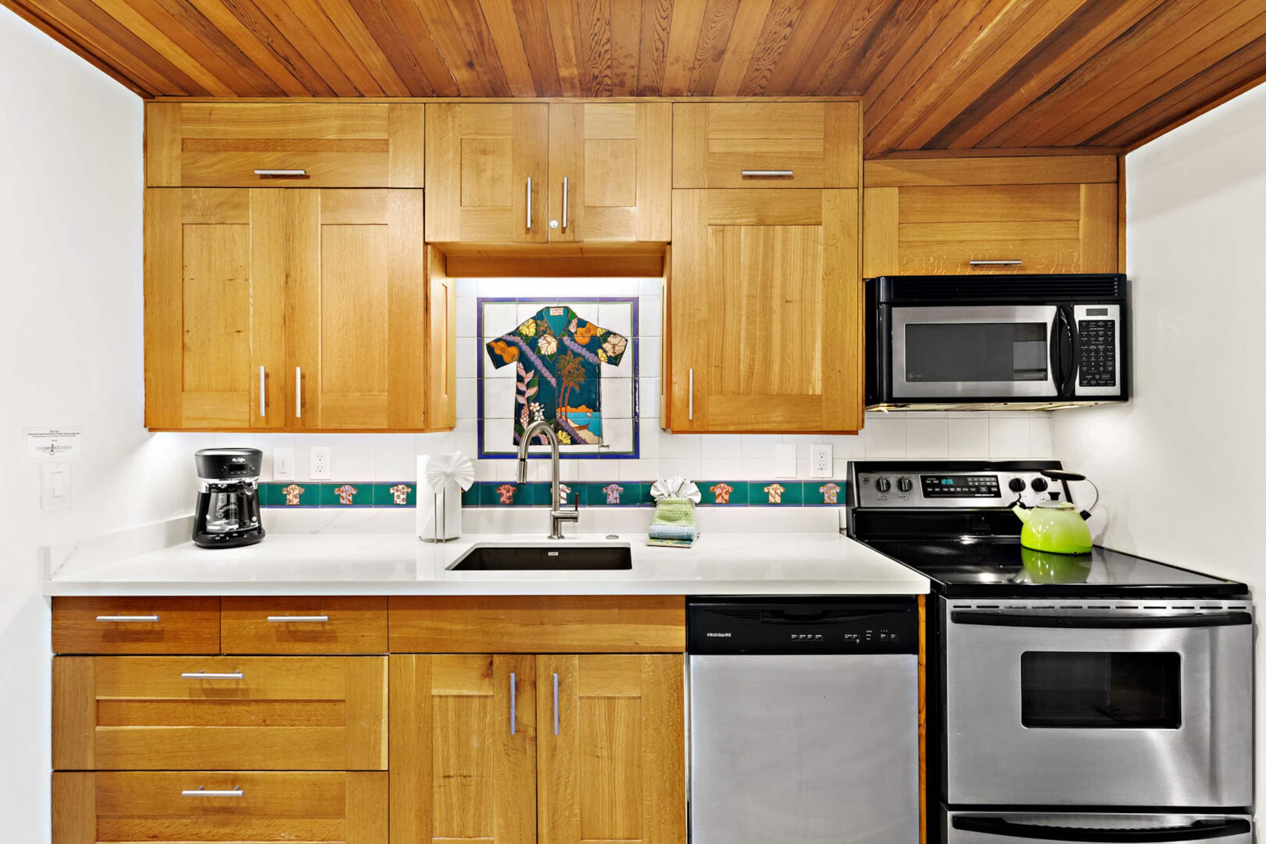 Condo in Lahaina · ★4.7 · 1 bedroom · 1 bed · 1.5 baths - Image 13