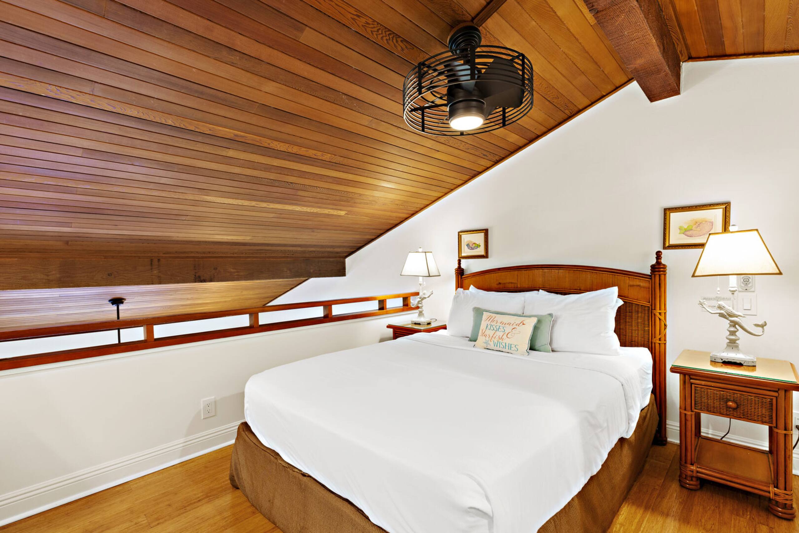 Condo in Lahaina · ★4.7 · 1 bedroom · 1 bed · 1.5 baths - Image 20