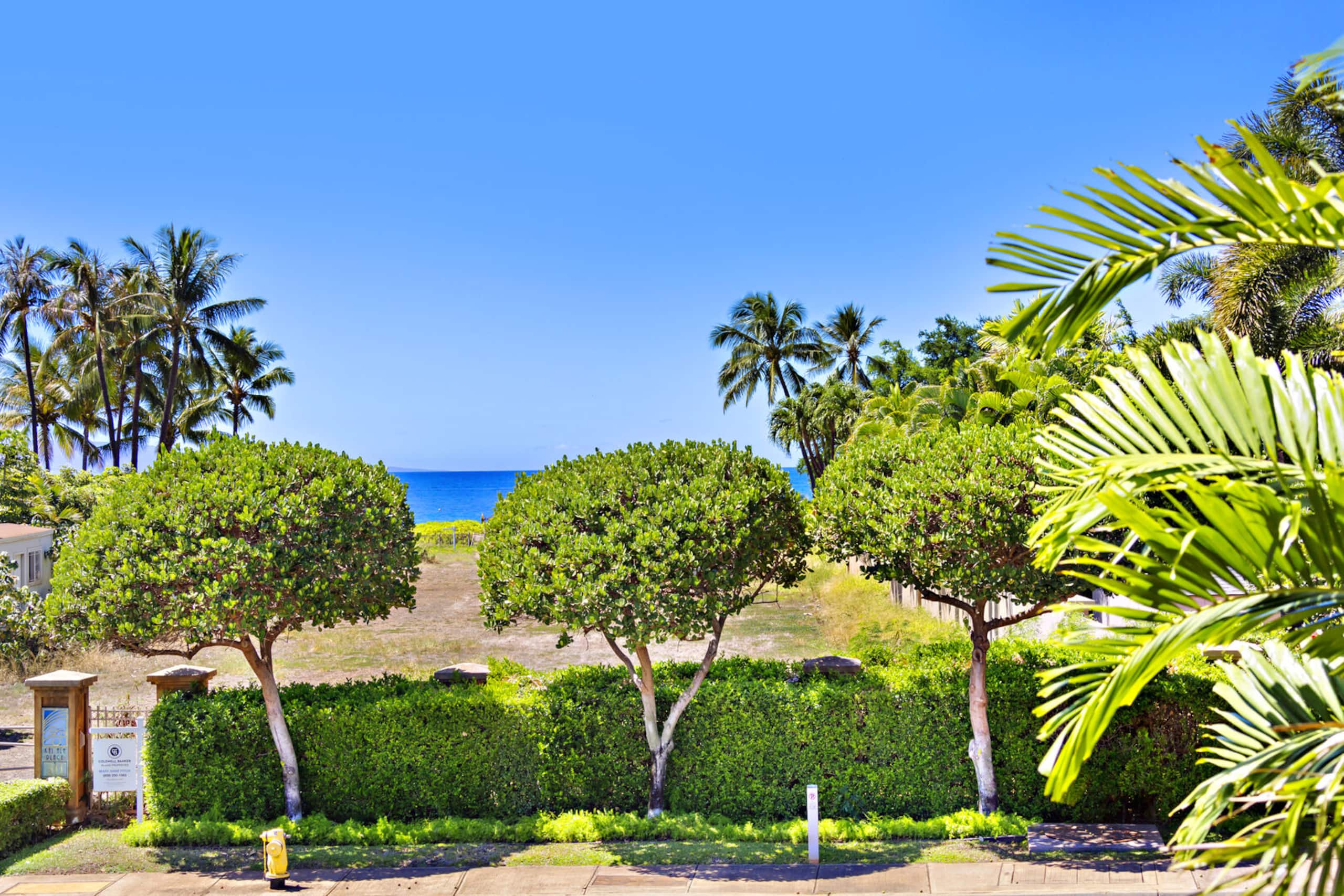 Condo in Lahaina · ★4.7 · 1 bedroom · 1 bed · 1.5 baths - Image 28