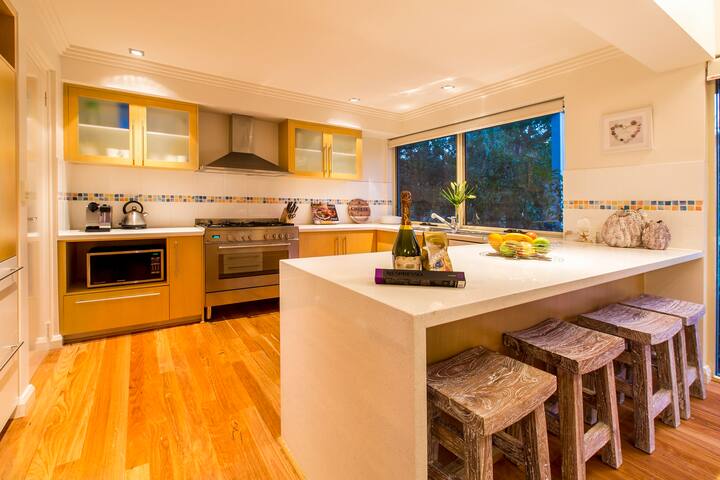 The Willows—A Lush Beachside Retreat for Families gallery image 5