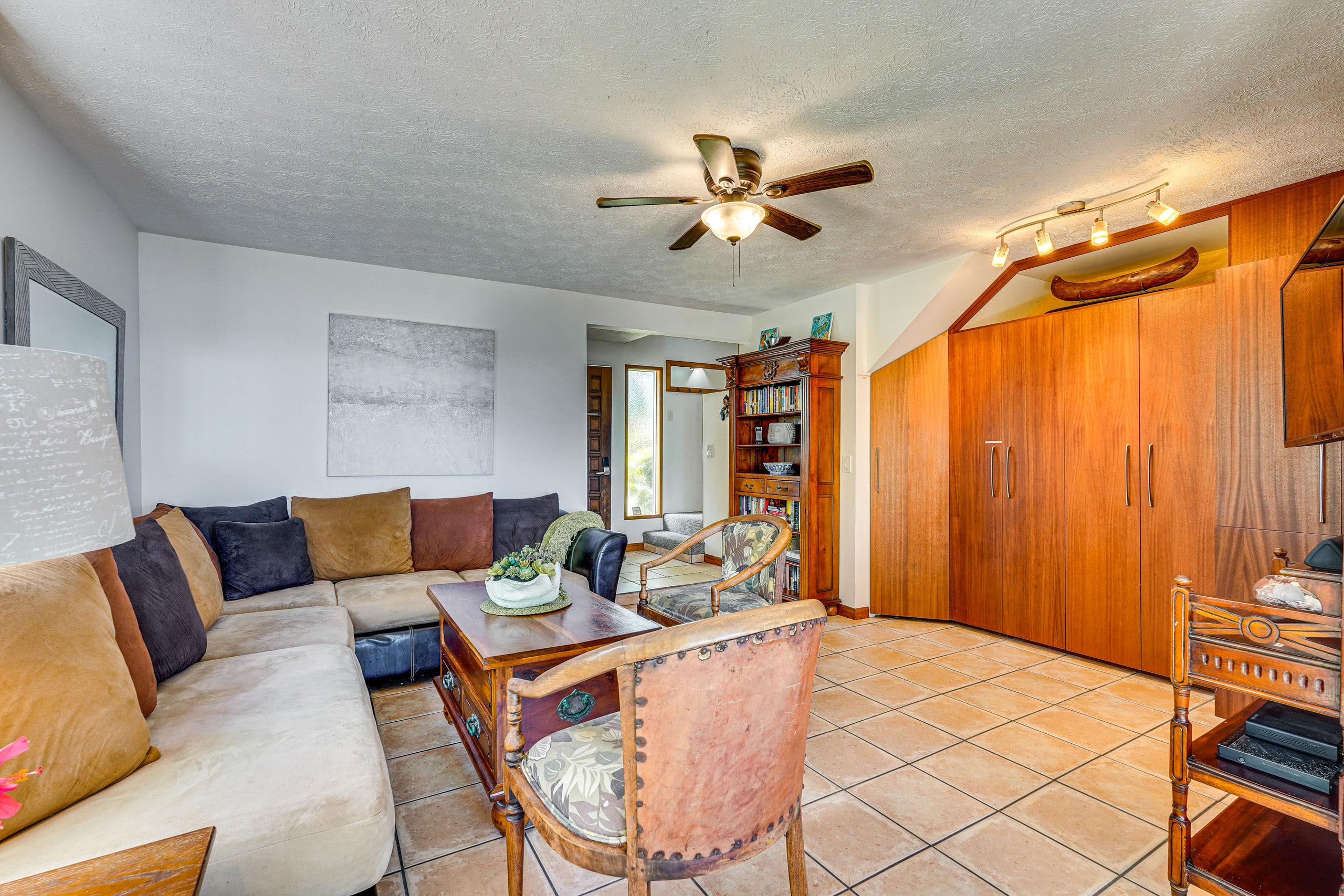 Townhouse in Kailua-Kona · ★4.73 · 2 bedrooms · 3 beds · 2 baths - Image 5