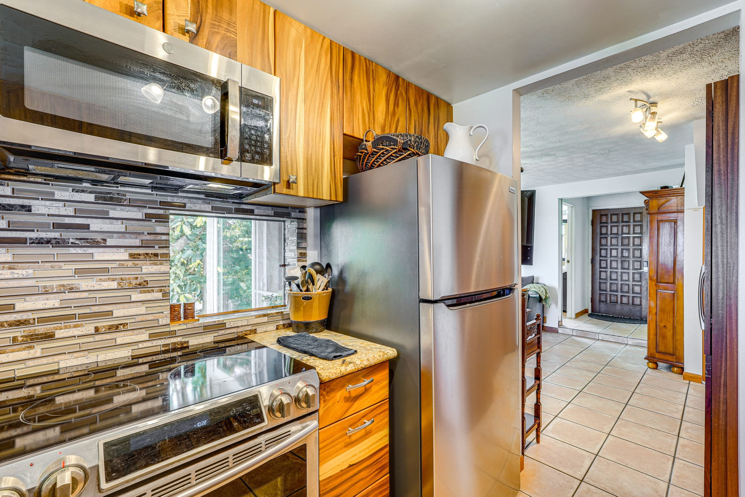 Townhouse in Kailua-Kona · ★4.73 · 2 bedrooms · 3 beds · 2 baths - Image 9