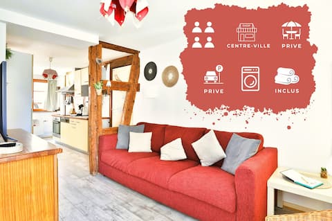 Oriel with terrace and private parking, Eguisheim