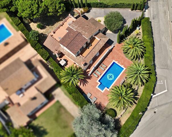 Villa Teka gallery image 2