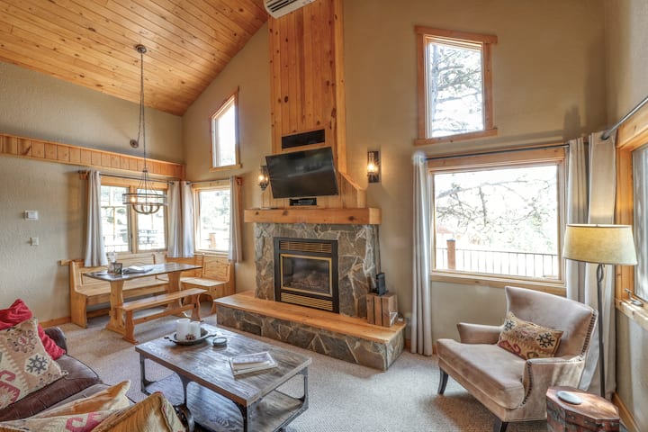 Serenity Ridge Retreat Cozy Cabin + Hot Tub