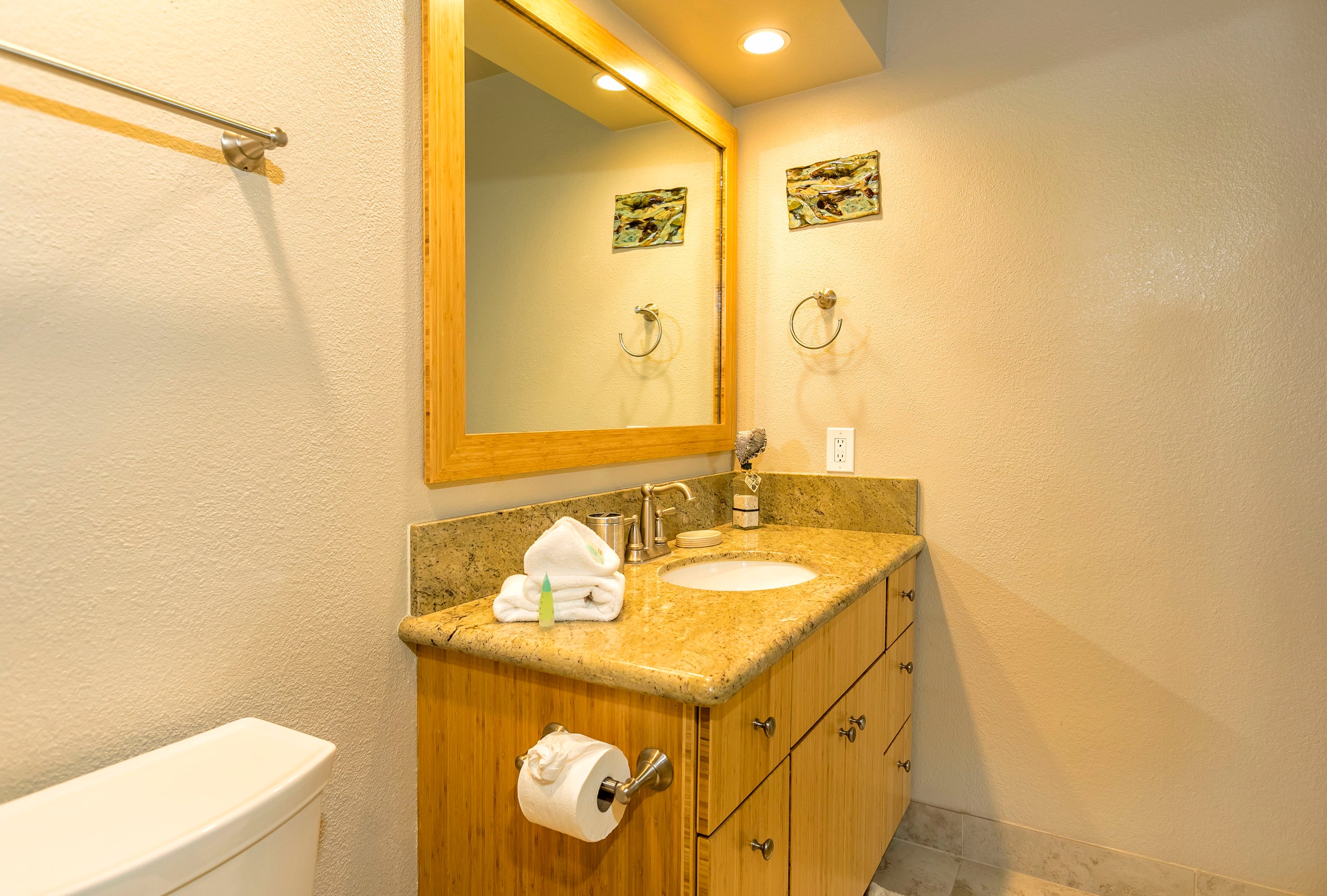 Condo in Kihei · ★4.67 · 2 bedrooms · 4 beds · 2 shared baths - Image 22