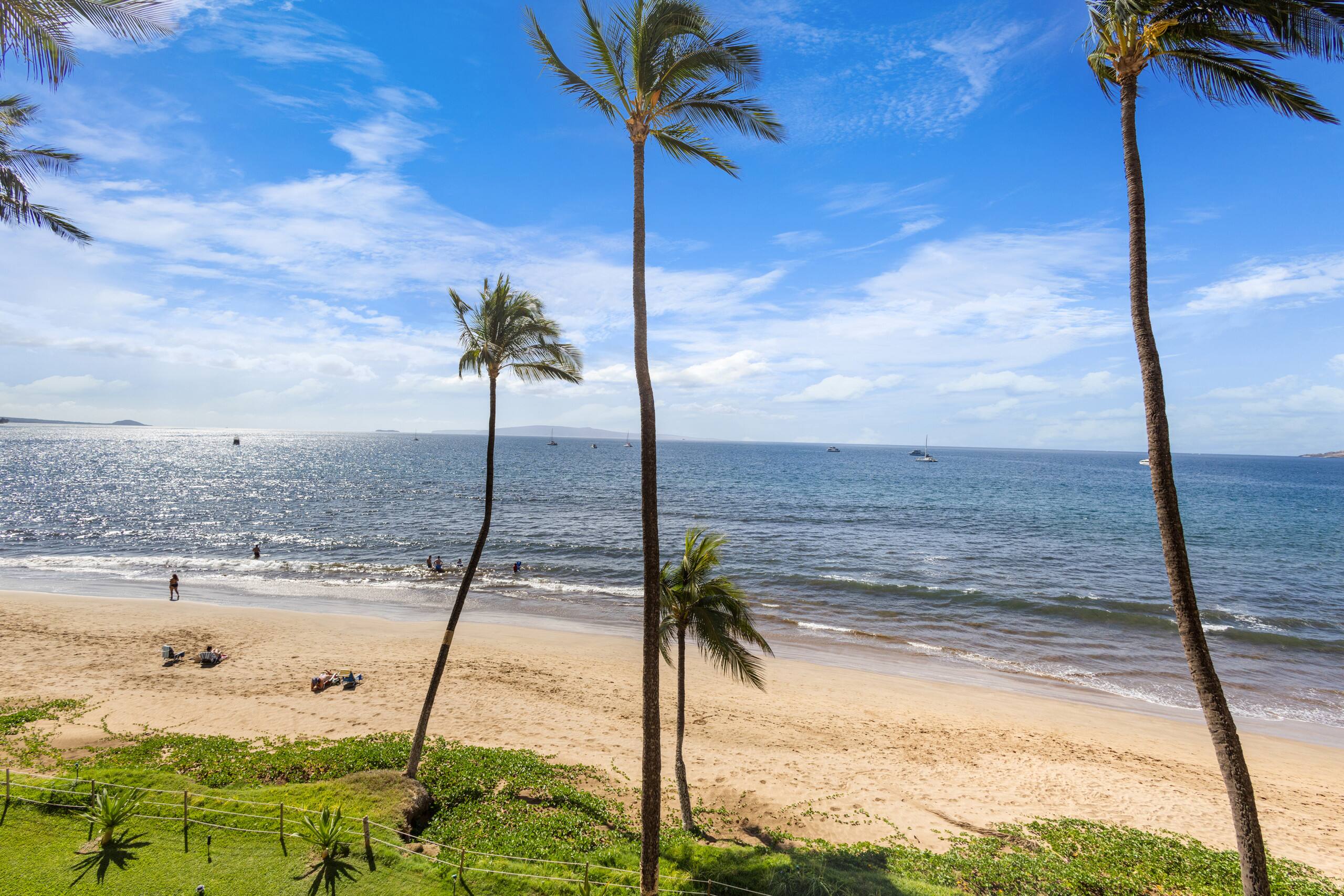 Condo in Kihei · ★4.3 · 1 bedroom · 2 beds · 1 bath - Image 3
