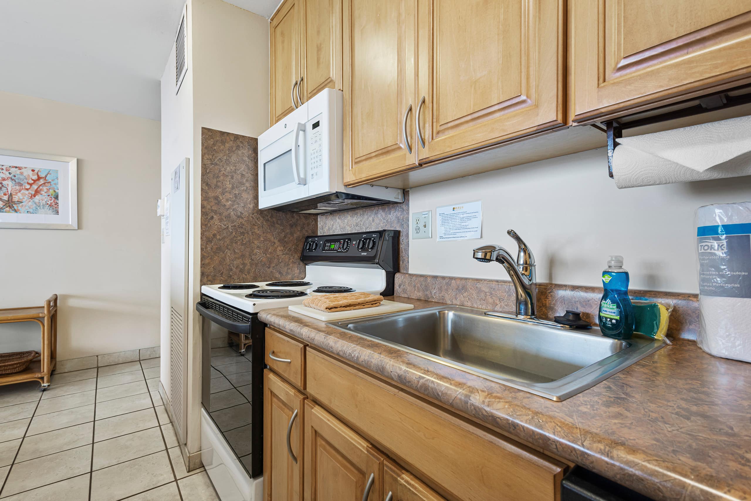 Condo in Kihei · ★4.92 · 1 bedroom · 2 beds · 1 bath - Image 13