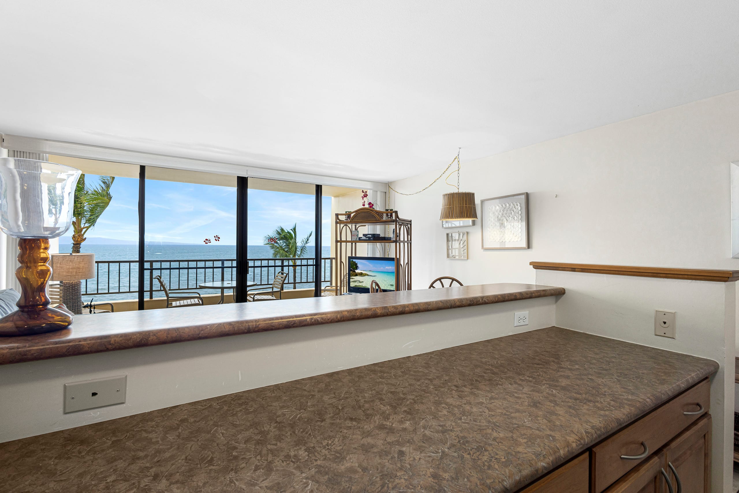 Condo in Kihei · ★4.92 · 1 bedroom · 2 beds · 1 bath - Image 14