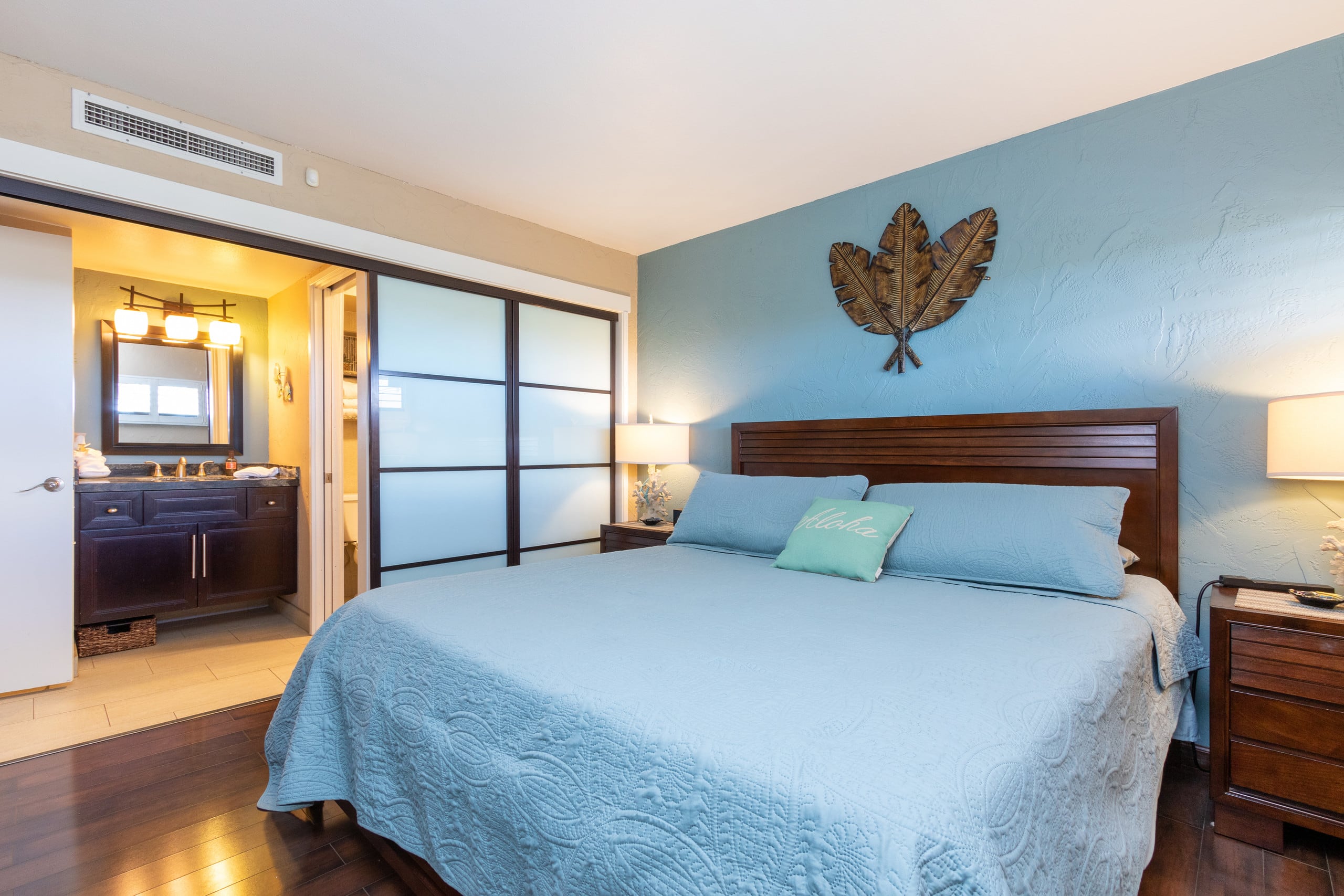 Condo in Kihei · ★4.93 · 1 bedroom · 1 bed · 1 bath - Image 9