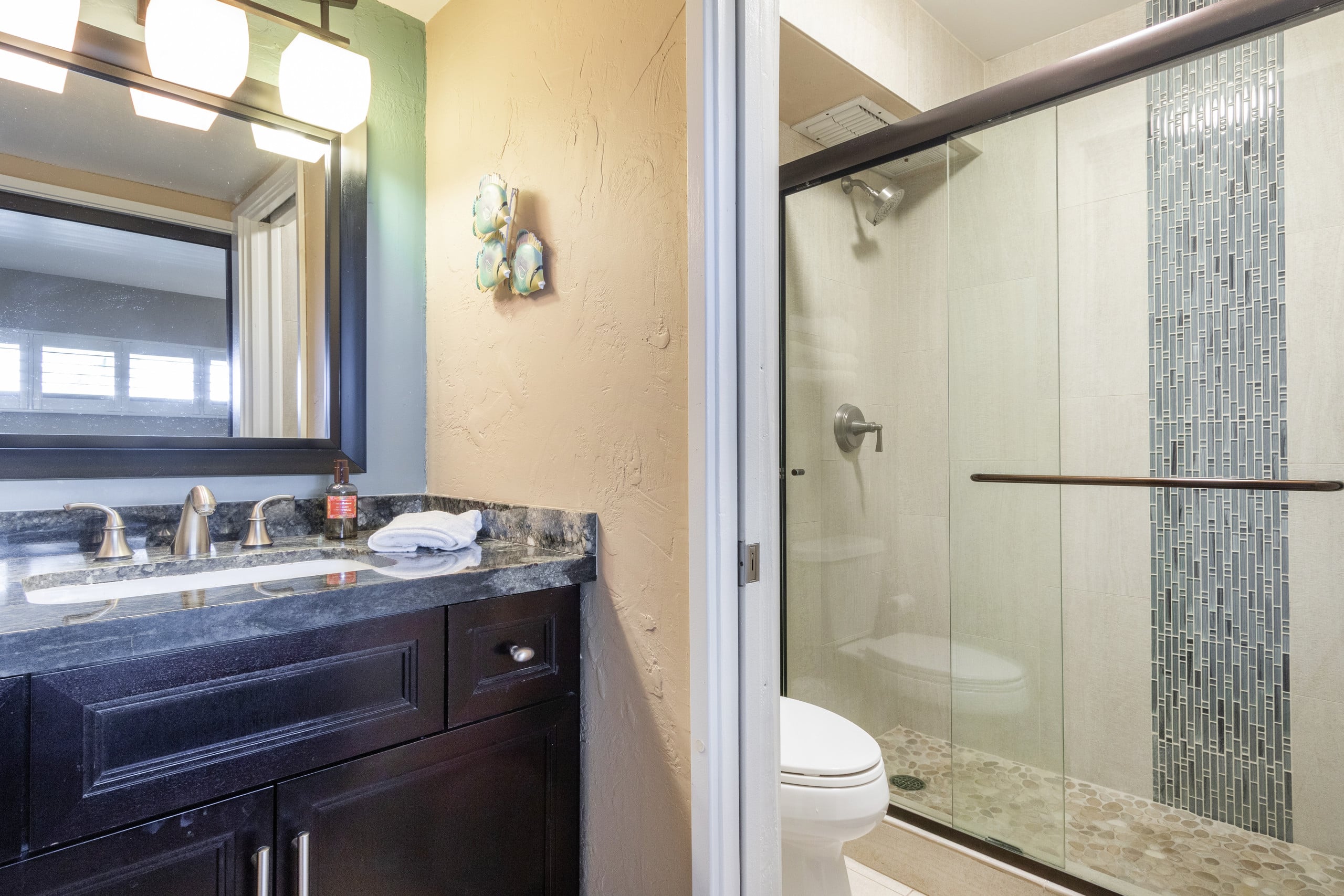 Condo in Kihei · ★4.93 · 1 bedroom · 1 bed · 1 bath - Image 12